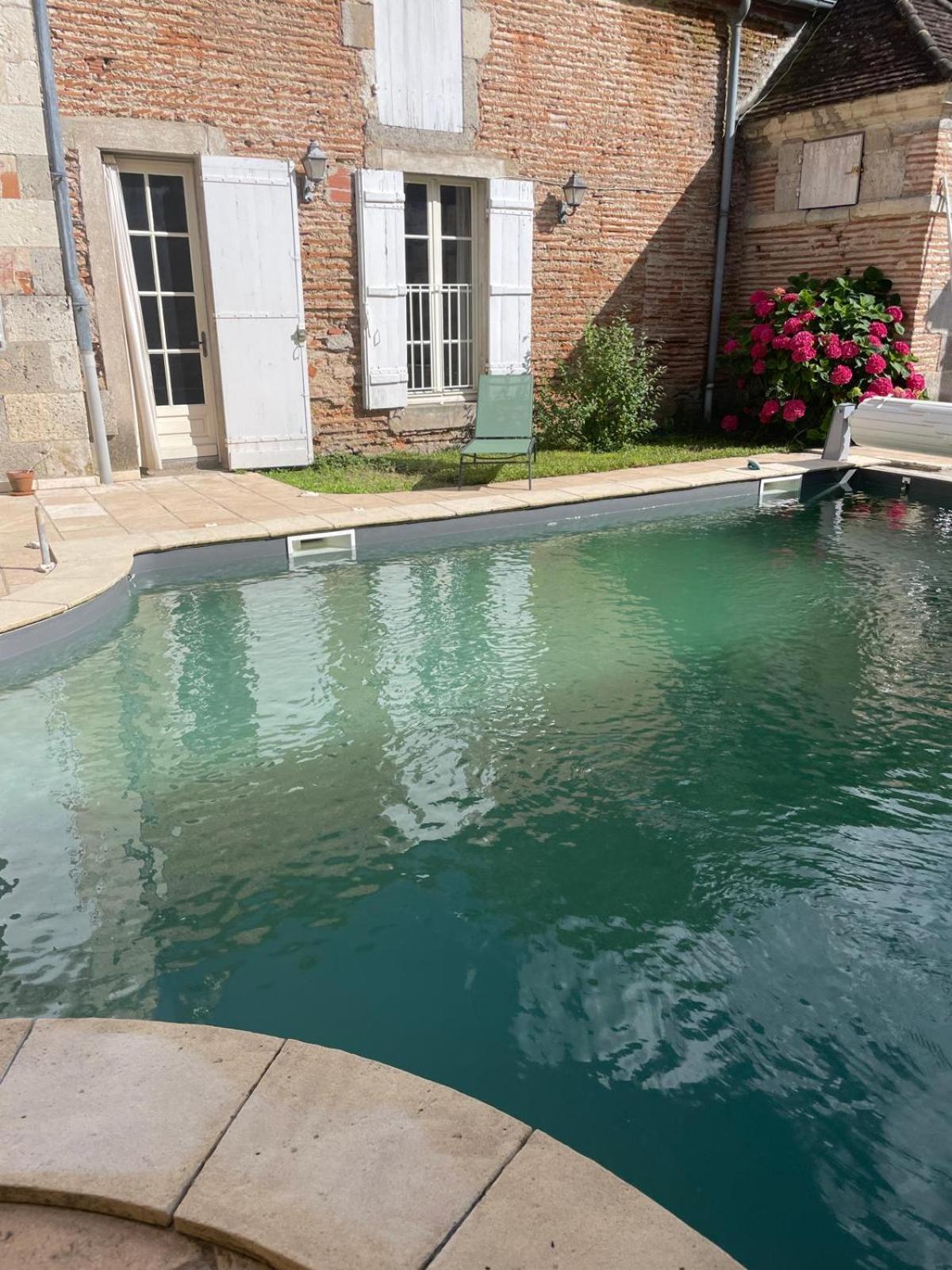 Chateau De Ferregues - L'Appart Tonneins Luaran gambar
